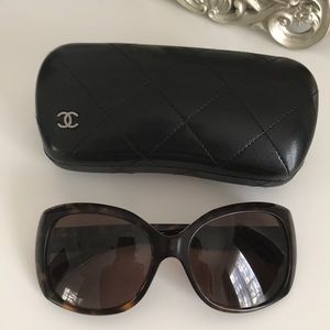 Chanel sunglasses 5183, authentic